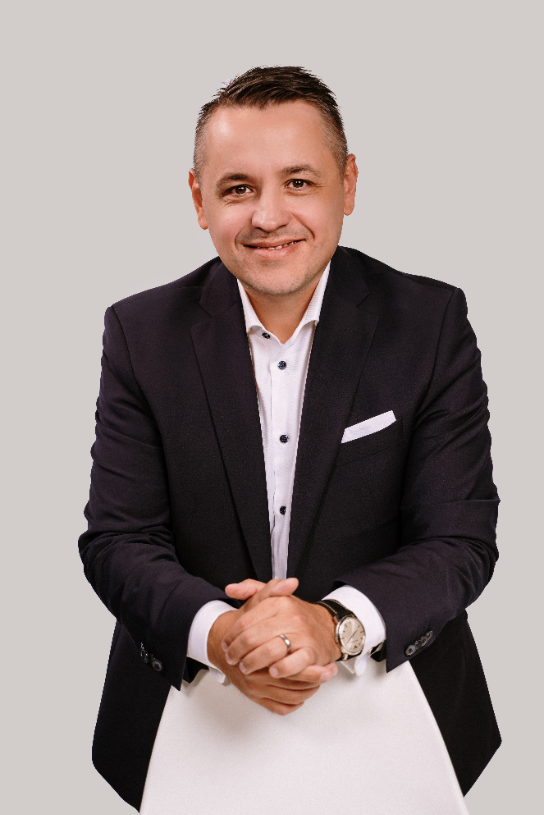 Constantin Paraschiv | Permis de Antreprenor | EuroNews Romania